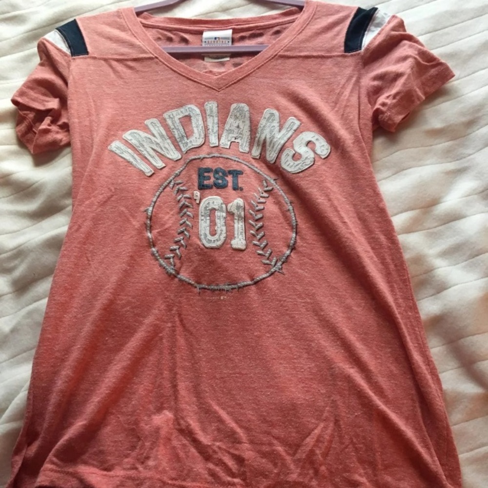 Cleveland Indians tee shirt